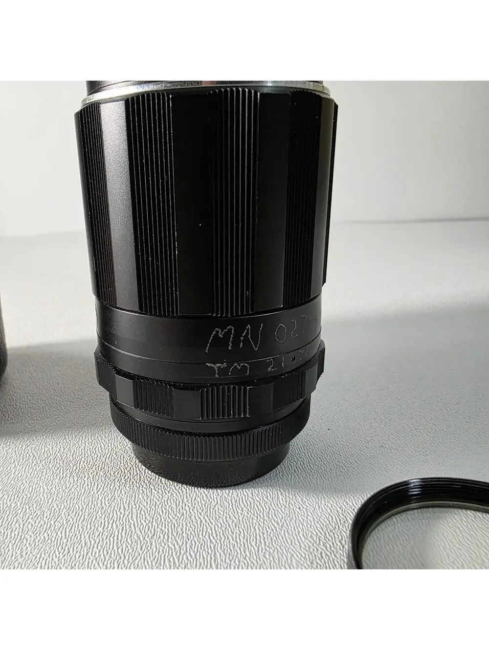 Asahi Pentax Super Takumar 135mm f/3.5 M42 Lens w/ Case & Cap